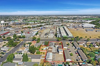 713 S Main St, Manteca, CA 95337