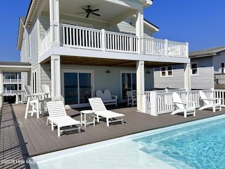 3527 E Beach Dr, Oak Island, NC 28465