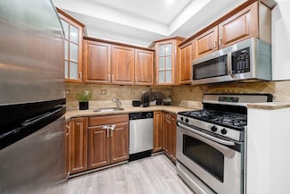 259 Griffith St Unit 1, Jersey City, NJ 07307