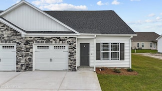 4504 Laurel Ridge Dr, Greenville, NC 27834