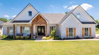 47 River Cliff Dr, Mayflower, AR 72106