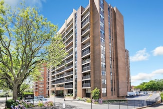 44 Strawberry Hill Ave Unit 1E, Stamford, CT 06902