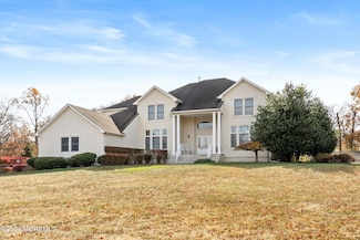 24 Clearwater Dr, Allentown, NJ 08501