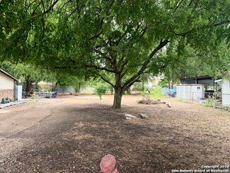 907 Escalon Ave, San Antonio, TX 78221
