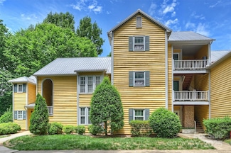 3302 Selwyn Farms Ln, Charlotte, NC 28209
