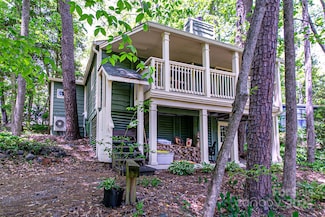 70 Lake Sega Cir, Brevard, NC 28712