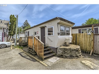 10852 SE Stark St Unit 22, Portland, OR 97216