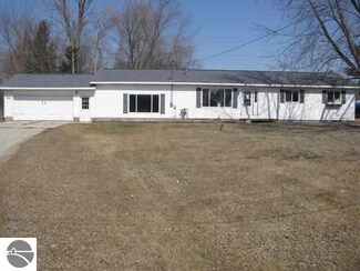 64 Timreck Rd, Tawas City, MI 48763