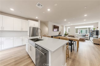 1484 Sunrise Ln, Los Angeles, CA 90731