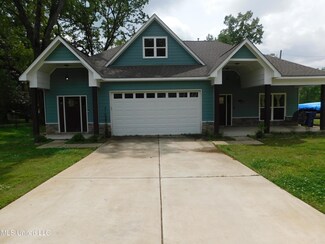1457 N Thunderbird, Hernando, MS 38632