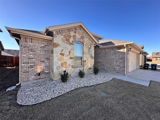 2925 Kokomo Ct, Fort Worth, TX 76123
