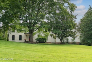 824 W Woodchase Rd, Knoxville, TN 37934