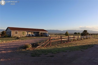 12 9th Ave, Penrose, CO 81240