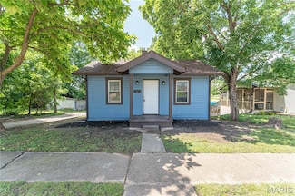 311 W Stone St, de Soto, MO 63020