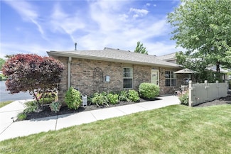 2755 Shakespeare Ln, Avon, OH 44011