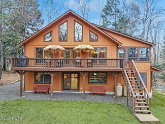 753 Deerfield Rd, Hamlin, PA 18427