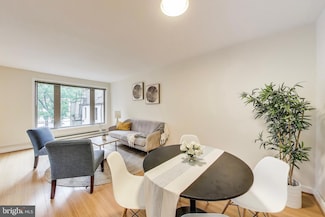 2639 15th St NW Unit 205, Washington, DC 20009