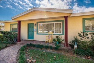 230 43rd Ave NE, Saint Petersburg, FL 33703