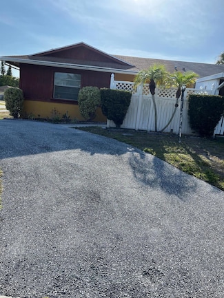 8679 Pluto Terrace, West Palm Beach, FL 33403
