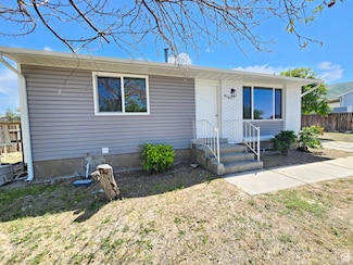 8181 Danbury Dr, Magna, UT 84044