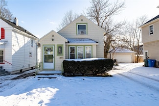 153 Spruce Ave, Rochester, NY 14611