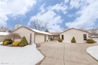 500 Wyleswood Dr, Berea, OH 44017