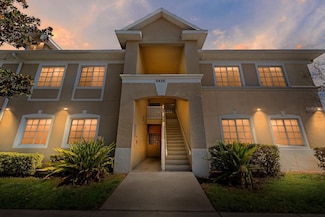 6456 Cypressdale Dr Unit 202, Riverview, FL 33578