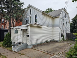 818 Oswego St, Utica, NY 13502