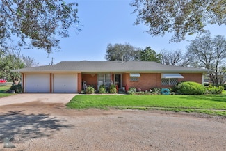 242 NW 2nd St, Trent, TX 79561