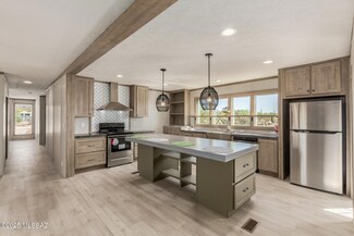 7245 N Gecko Run Trail, Tucson, AZ 85743