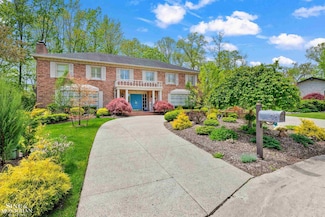 38383 Saddle Ln, Clinton Township, MI 48036