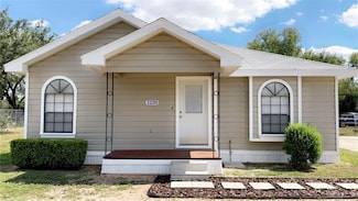 1220 Eastview Cir, Palmview, TX 78574