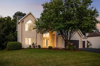 4720 Goldenrod Ln N, Plymouth, MN 55442