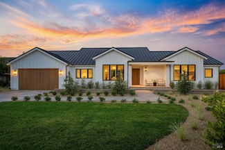 1597 Arrowhead Dr, Saint Helena, CA 94574