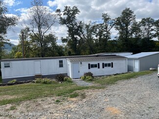 64 Franklin St, Great Bend, PA 18821