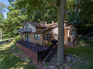 475 Lane 201a Ball Lake, Hamilton, IN 46742