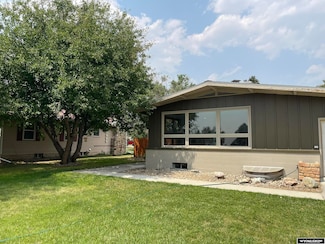 842 Fort St, Buffalo, WY 82834