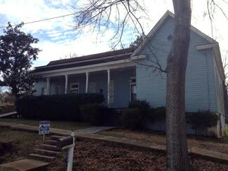 1002 Spring St, Wesson, MS 39191