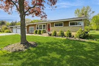 22374 W Sturm St, Lake Zurich, IL 60047