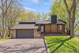 6518 Kilmer Ln N, Maple Grove, MN 55369