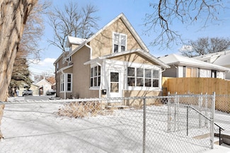 411 Thomas Ave, Saint Paul, MN 55103