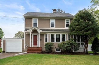 399 Smithfield Rd, North Smithfield, RI 02896