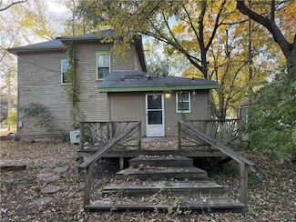 703 E 4th St, Ottawa, KS 66067