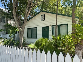 418 Olivia St, Key West, FL 33040