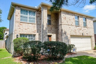 7811 Holly Berry Ct, Cypress, TX 77433