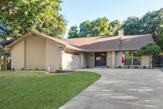 4305 Willow Way Rd, Fort Worth, TX 76133