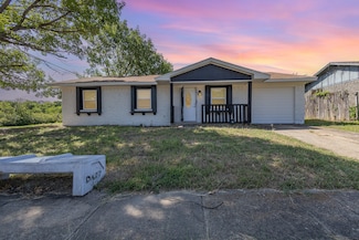 3828 Pacesetter Dr, Dallas, TX 75241