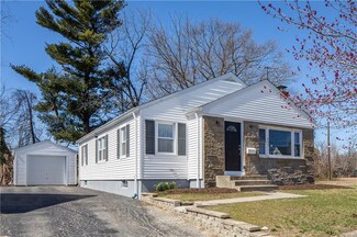 845 Pontiac Ave, Cranston, RI 02910