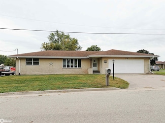 2042 St Paul 2nd St, Saint Paul, IA 52657