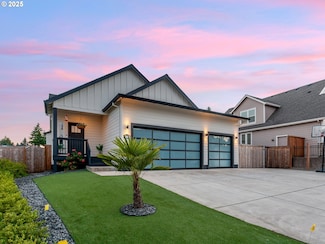 3034 SW 2nd St, McMinnville, OR 97128